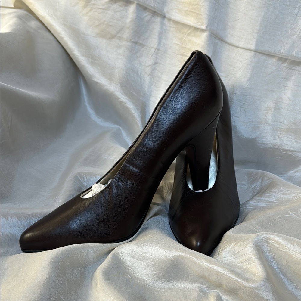Elegant Brown Leather Bellini Heels